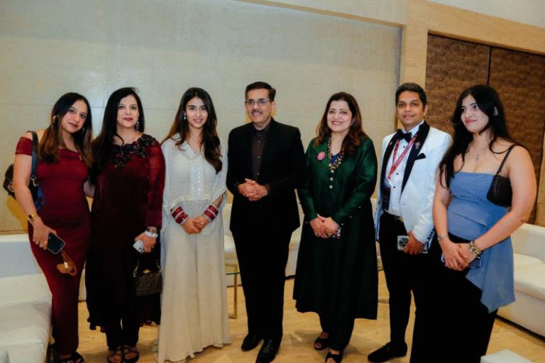Nayab Live